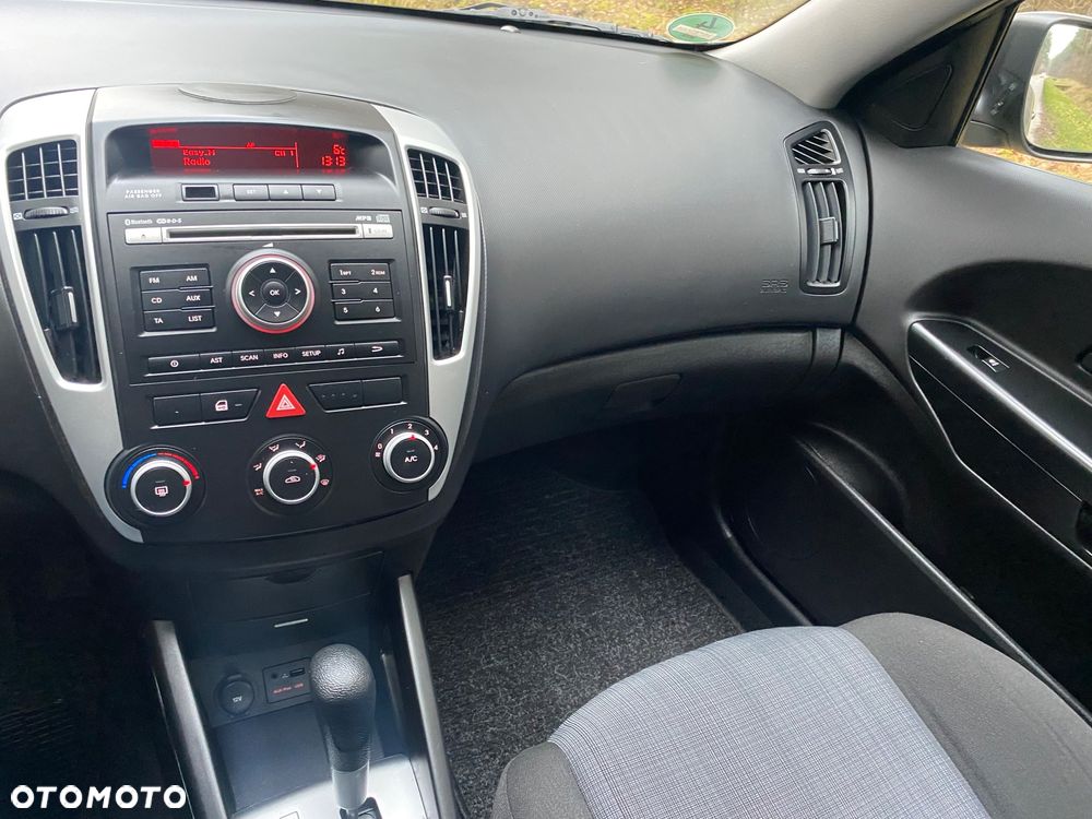 Kia Ceed 1.6 CVVT Automatik Spirit - 14