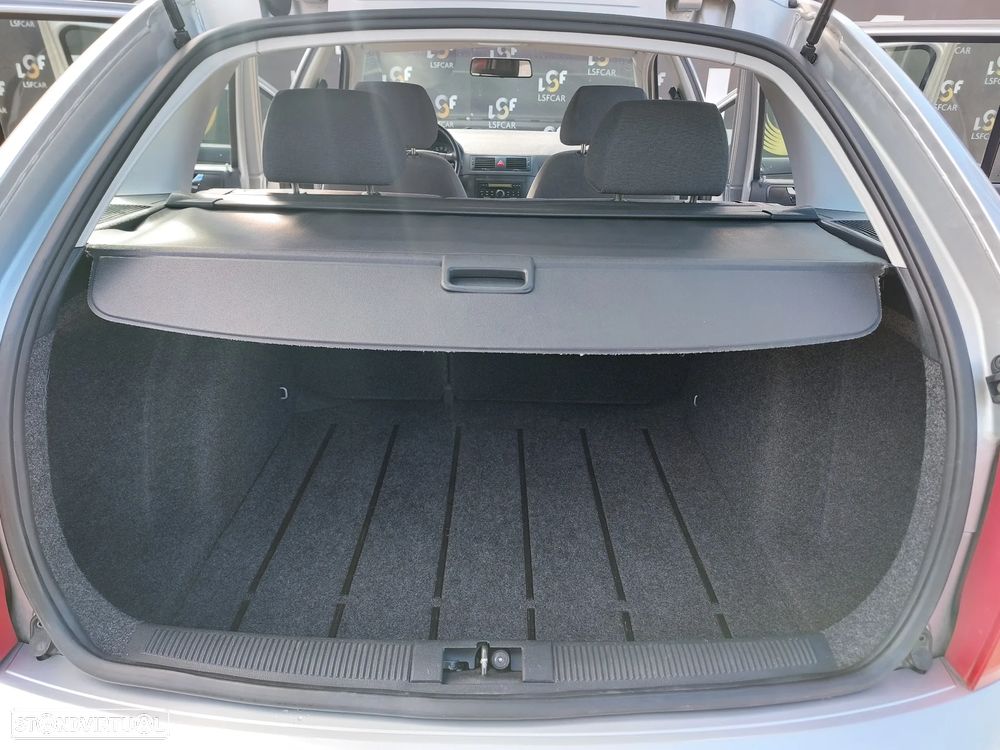 Skoda Fabia Break 1.4 Attractive AC - 24