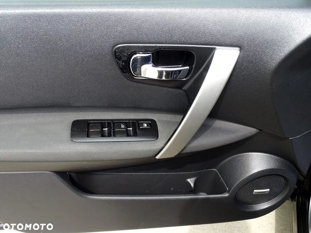 Nissan Qashqai 2.0 CVT tekna - 9