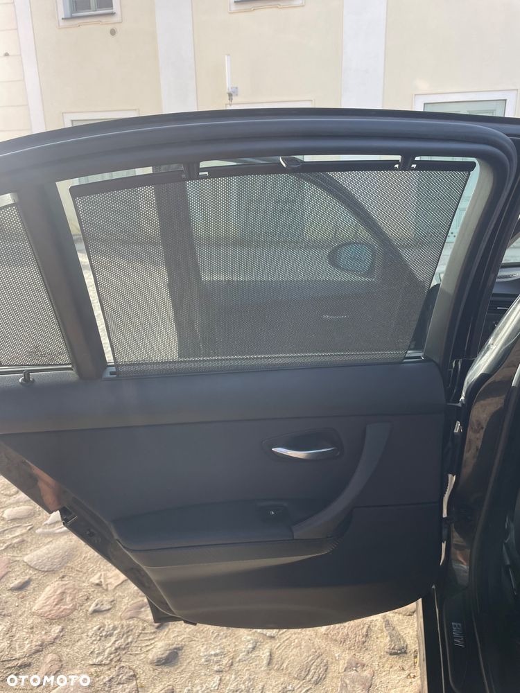 BMW Seria 3 320d - 12