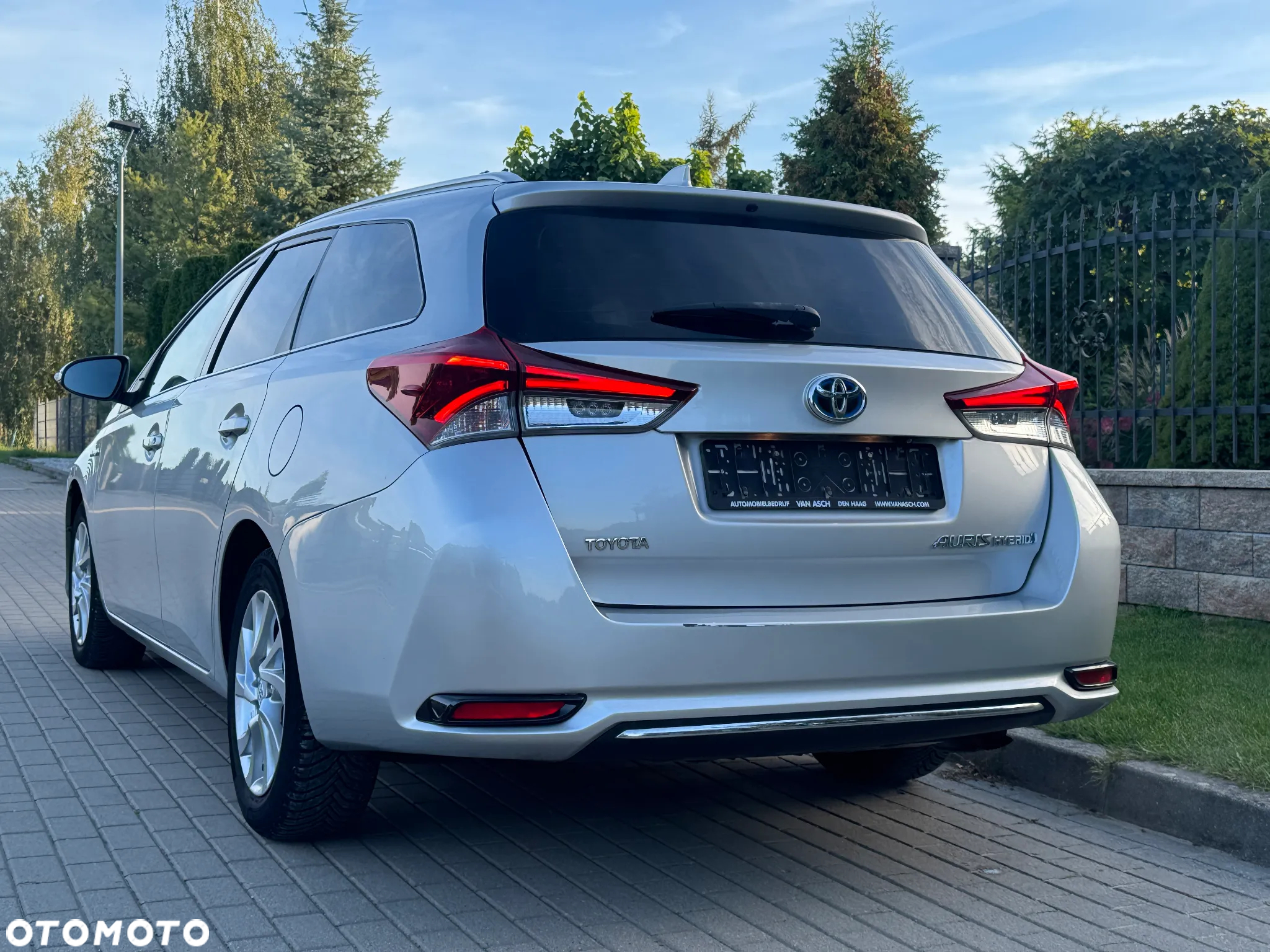 Toyota Auris 1.8 VVT-i Hybrid Automatik Comfort - 3