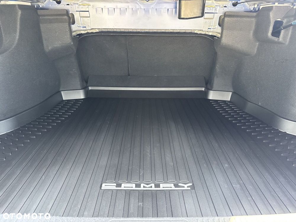 Toyota Camry 2.5 Hybrid Comfort CVT - 15