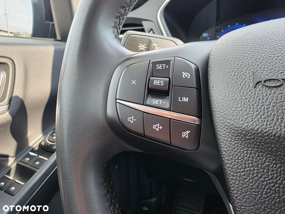 Ford Kuga 2.5P PHEV FWD Titanium X - 28