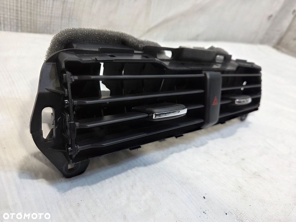KRATKA NAWIEWU POWIETRZA ŚRODKOWA PRZÓD FORD MONDEO MK5 DS73-19K617-A - 2