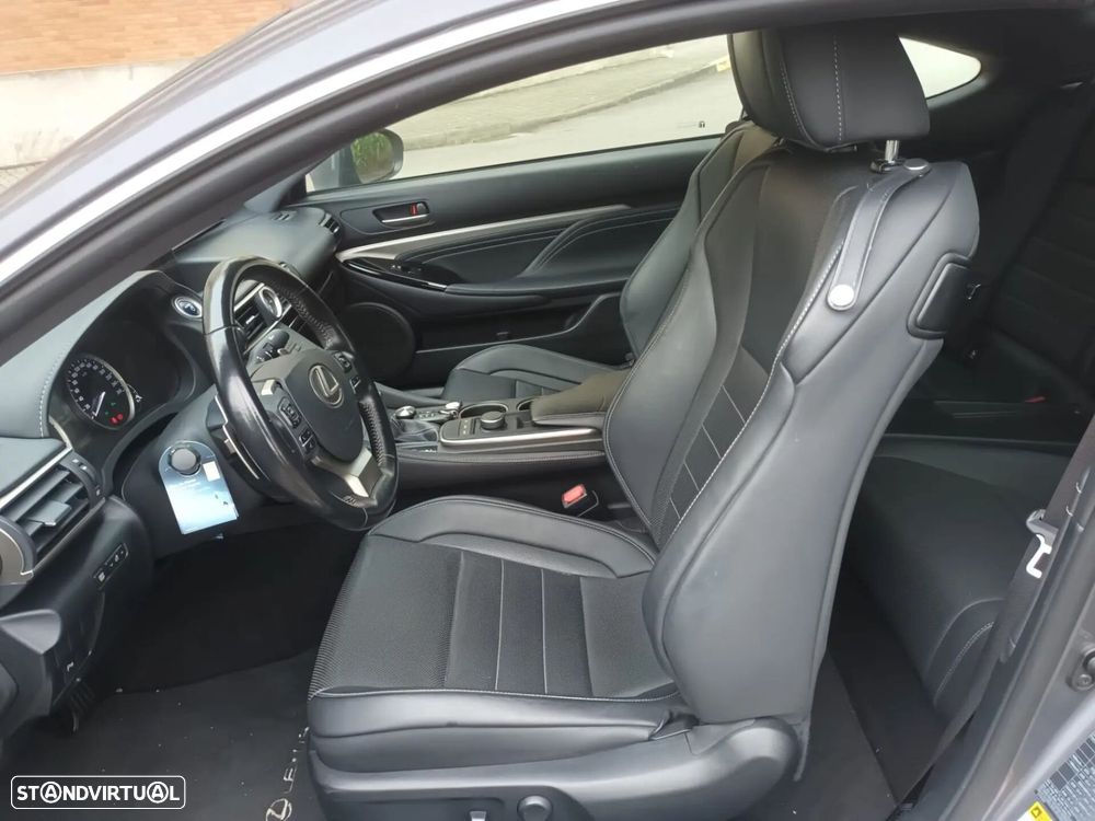 Lexus RC 300h F Sport - 17
