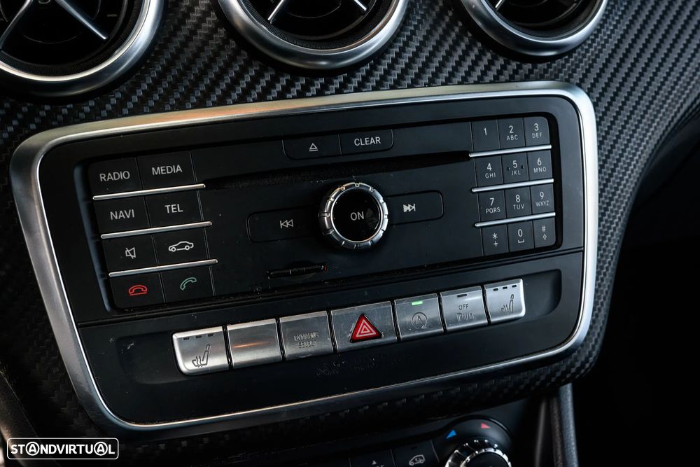 Mercedes-Benz A 180 d AMG Line — fotografia 16