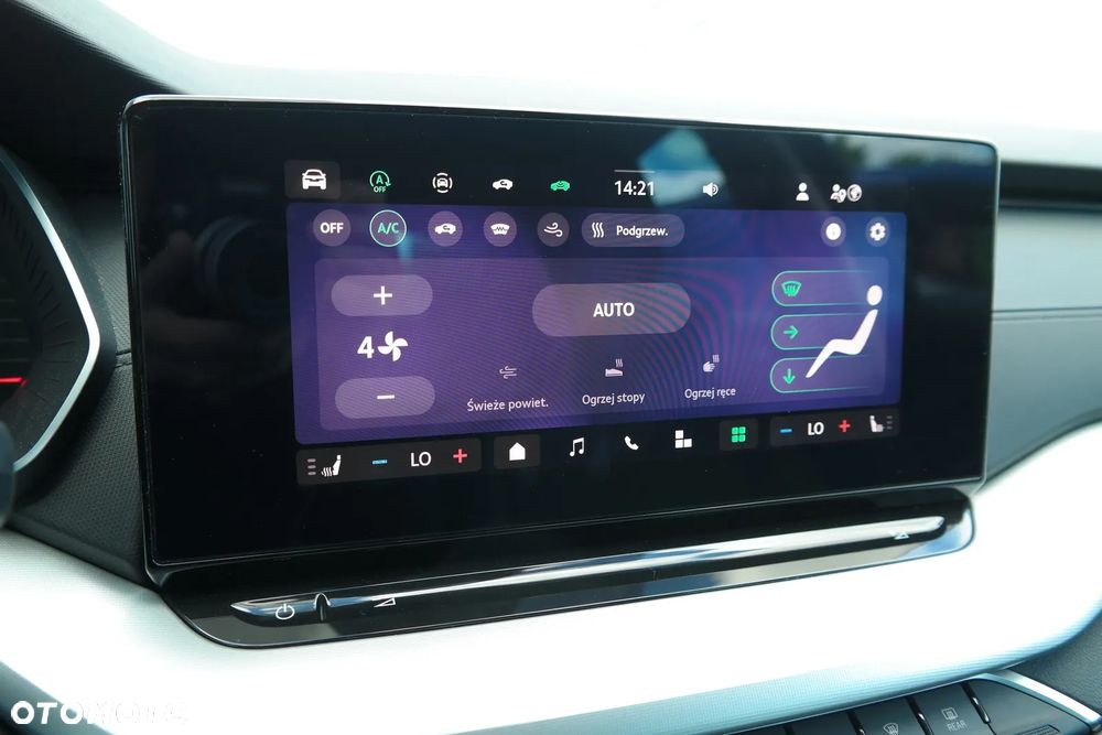 Skoda Octavia 1.5 TSI Selection - 32