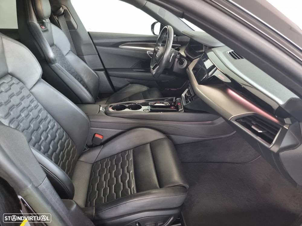 Audi RS e-tron GT quattro - 52