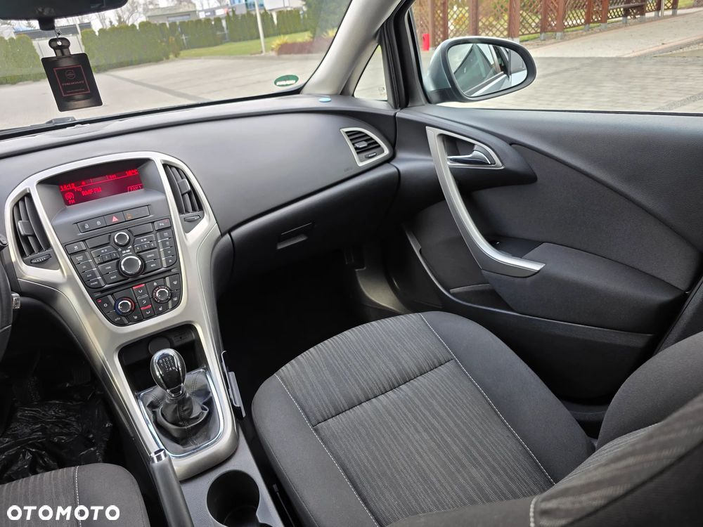 Opel Astra 1.4 T Cosmo - 21