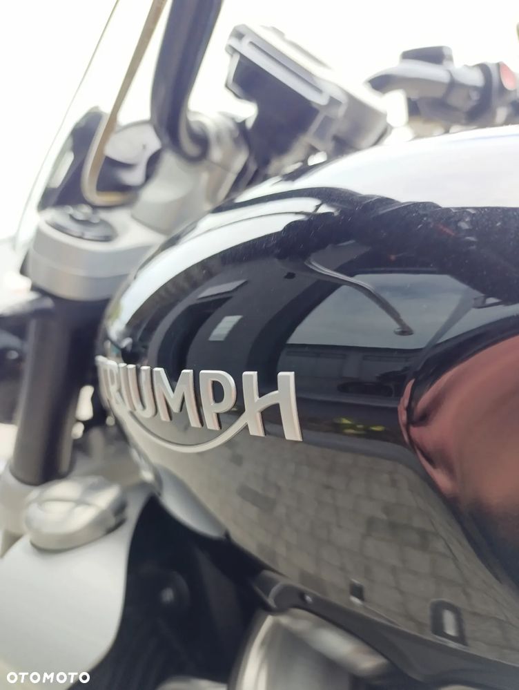Triumph Rocket - 17