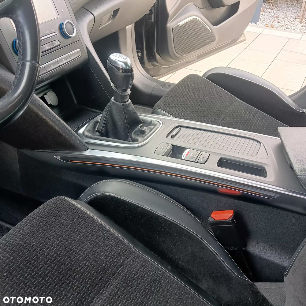 Renault Megane - 18