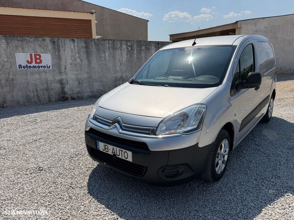 Citroën Berlingo 1.6 HDI 3LUG c/ GPS e AC - 2