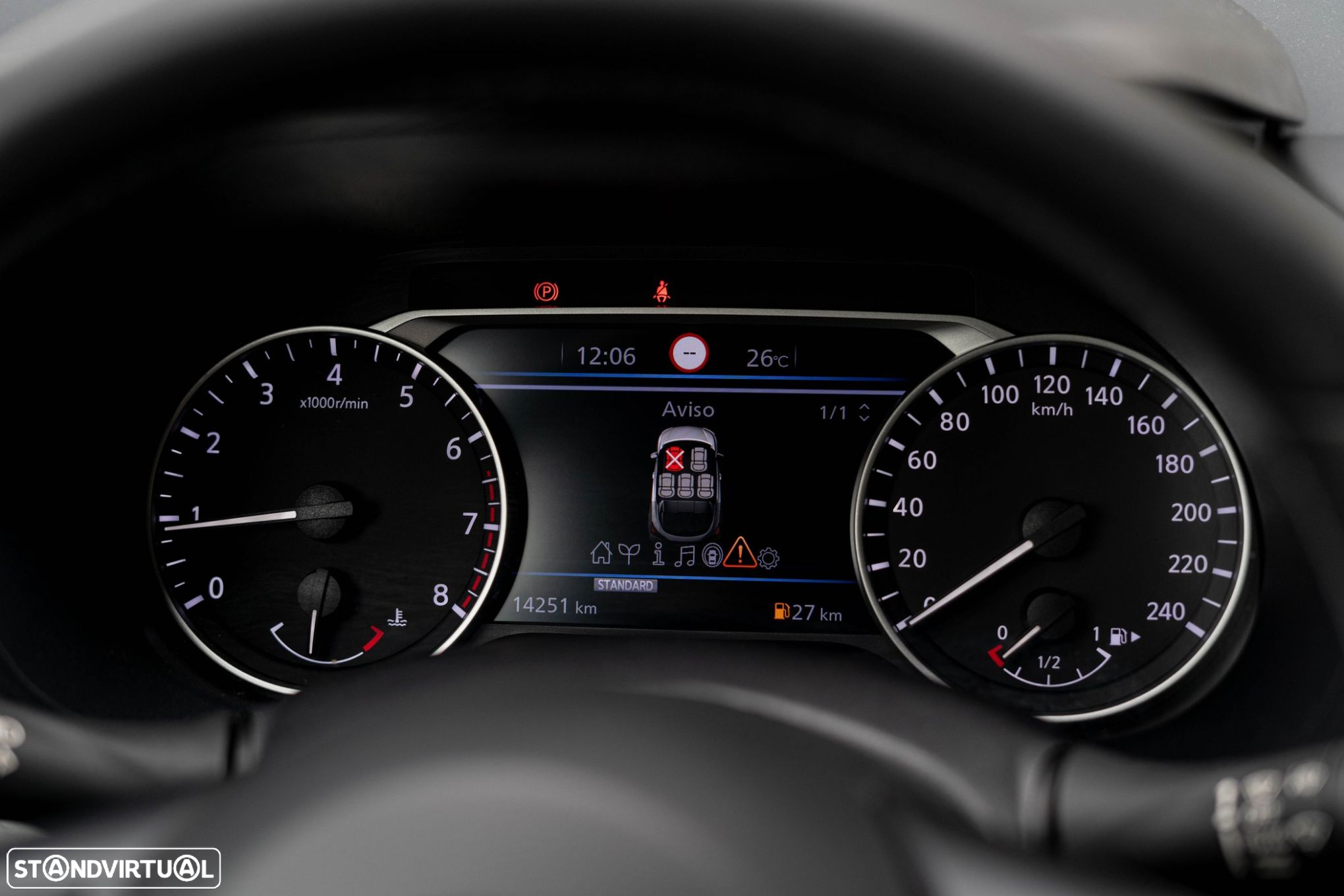 Nissan Juke 1.0 DIG-T Kiiro - 12