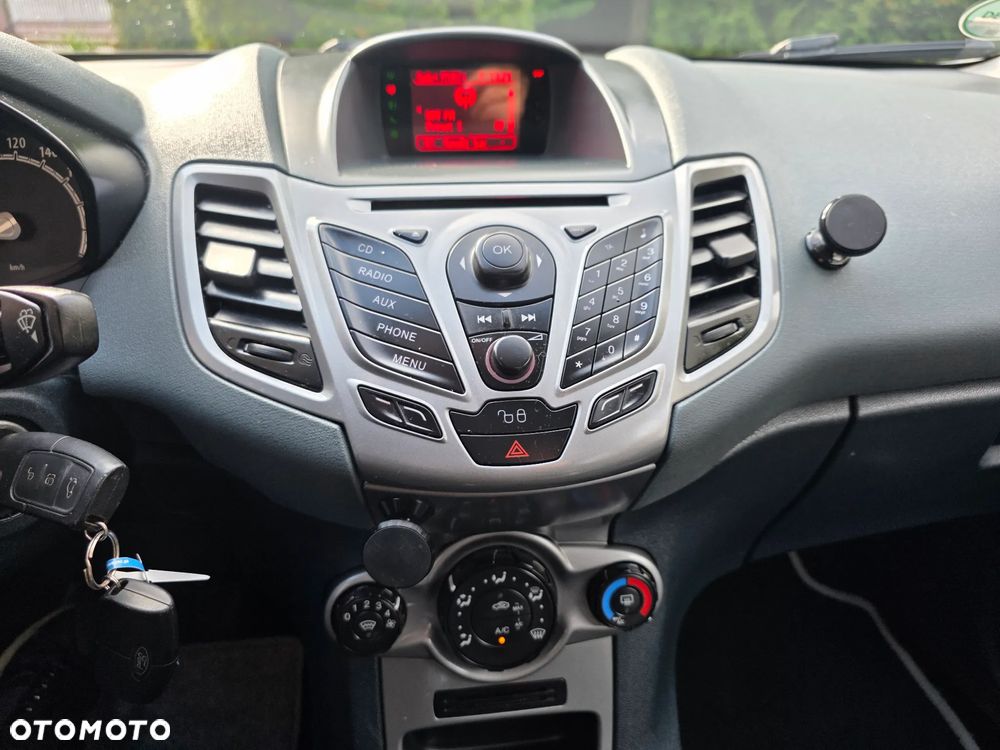 Ford Fiesta 1.25 Titanium - 14