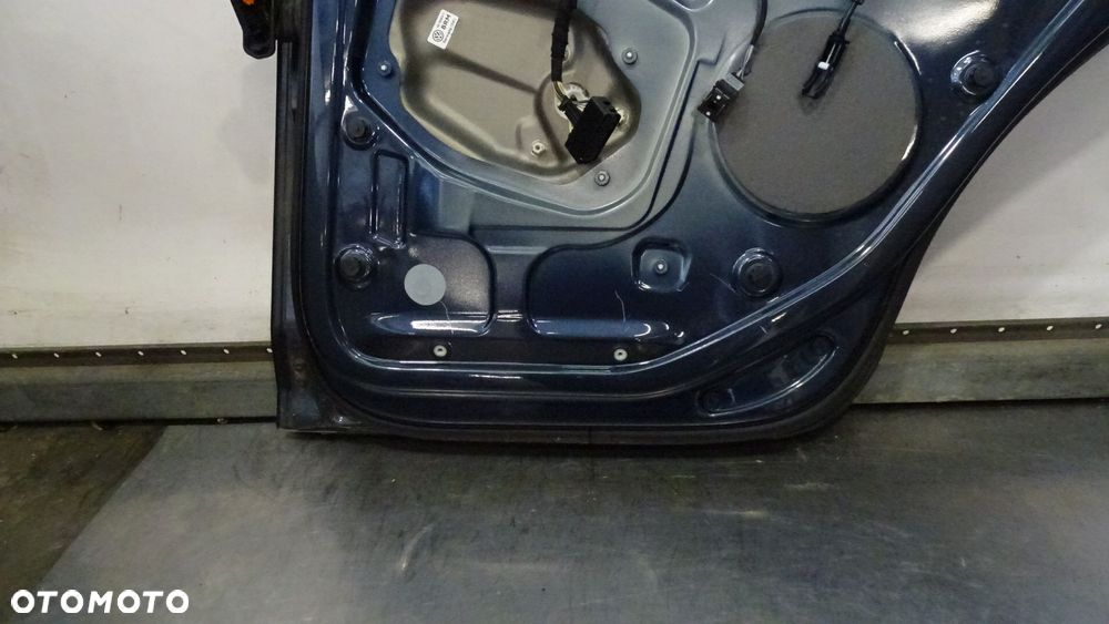 DRZWI PRAWY TYŁ VOLKSWAGEN GOLF V PLUS CROSS LC5F - 11