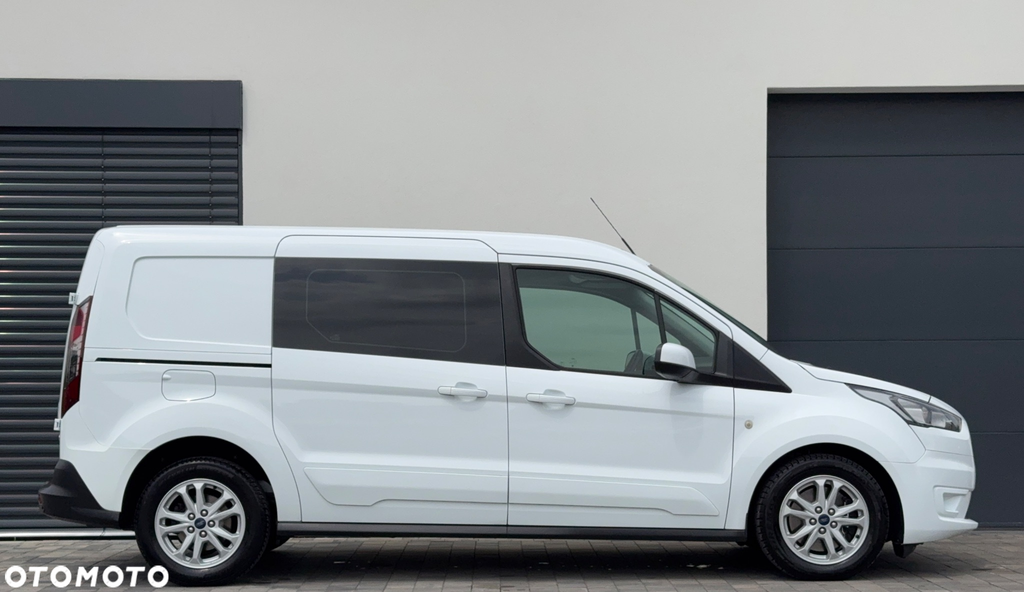 Ford Transit Connect 240 L2 Autm Trend - 3
