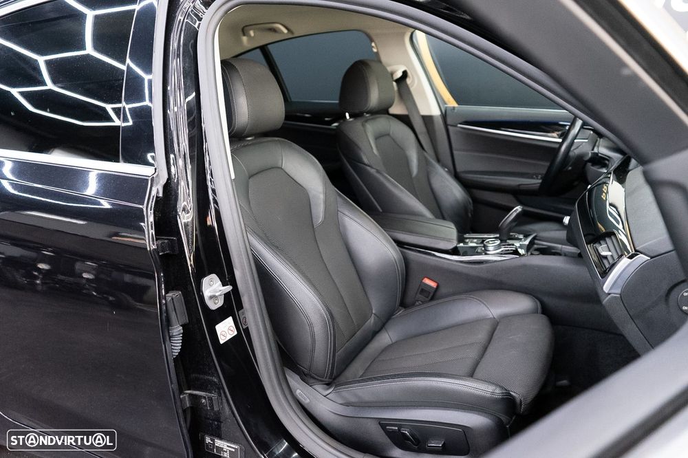 BMW 530 e iPerformance Line Sport - 8