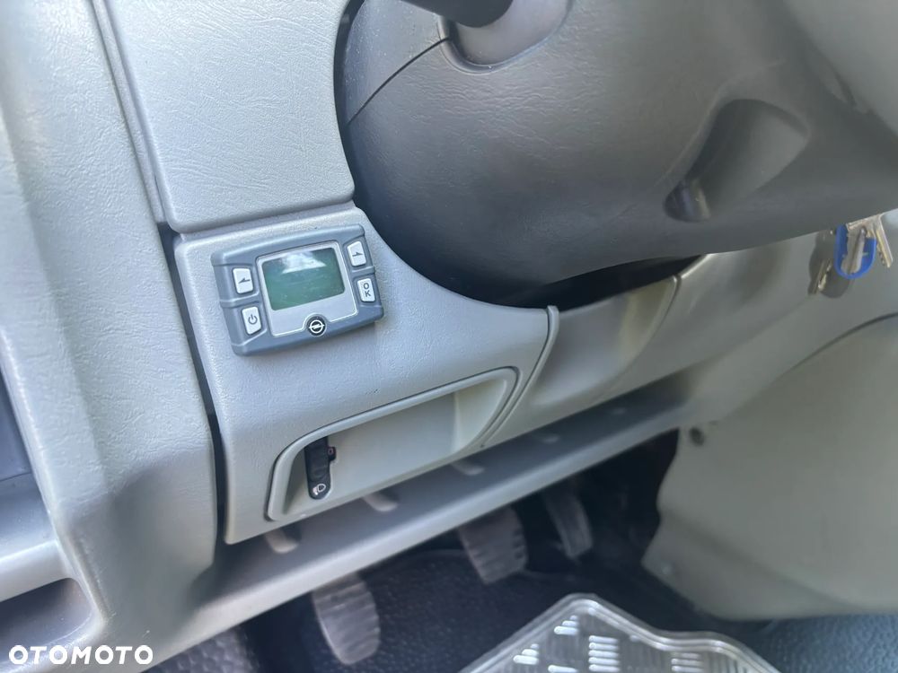 Opel Vivaro - 7