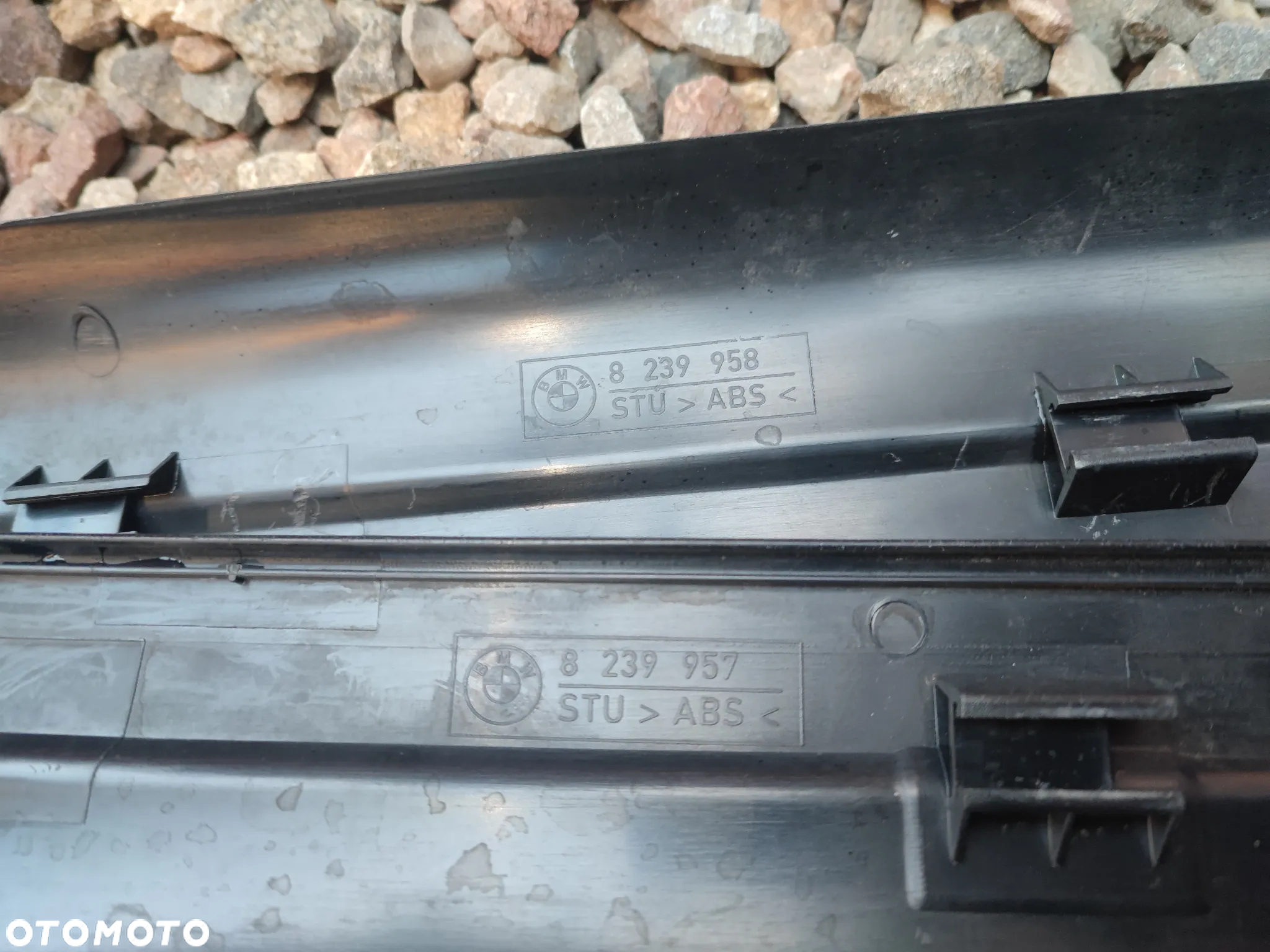 BMW E46 COUPE / M3 / ORYGINALNE LISTWA MASKUJĄCA PROGU WEWNĘTRZNA LEWA / PRAWA / CZARNA ( OSŁONA KRAWĘDZI / USZCZELKI  ) O NR. 51 47 8 239 960 /  51 47 8 239 959 OEM W BARDZO DOBRYM STANIE - 20