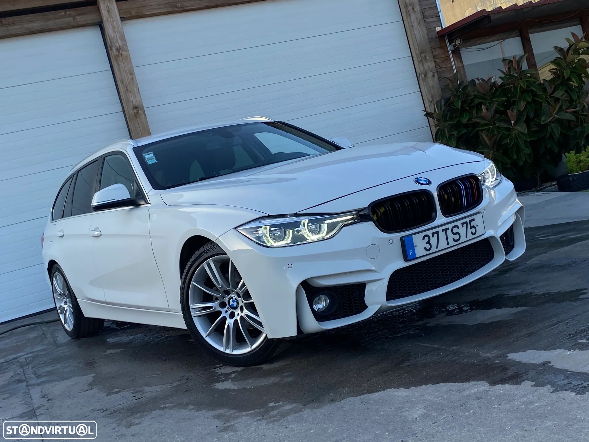 BMW 320 d Touring xDrive Pack M Auto - 1