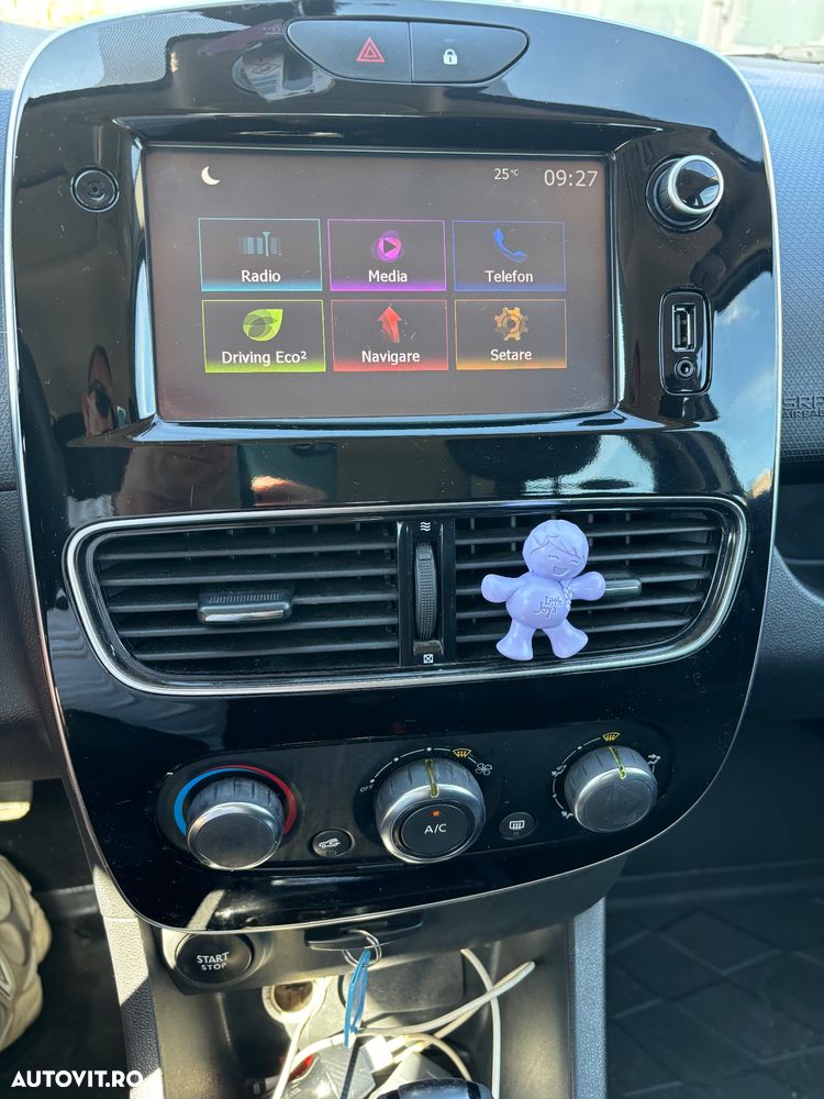 Renault Clio - 11
