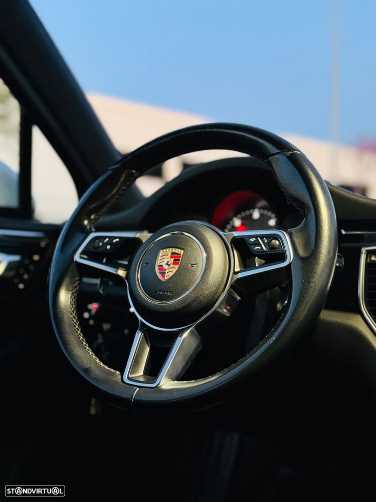 Porsche Macan S - 10