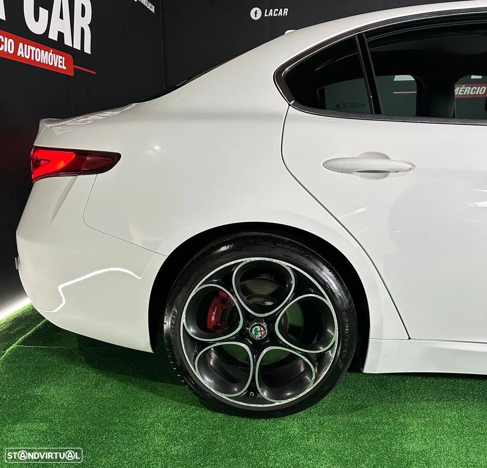 Alfa Romeo Giulia 2.2 D Super AT8 - 7
