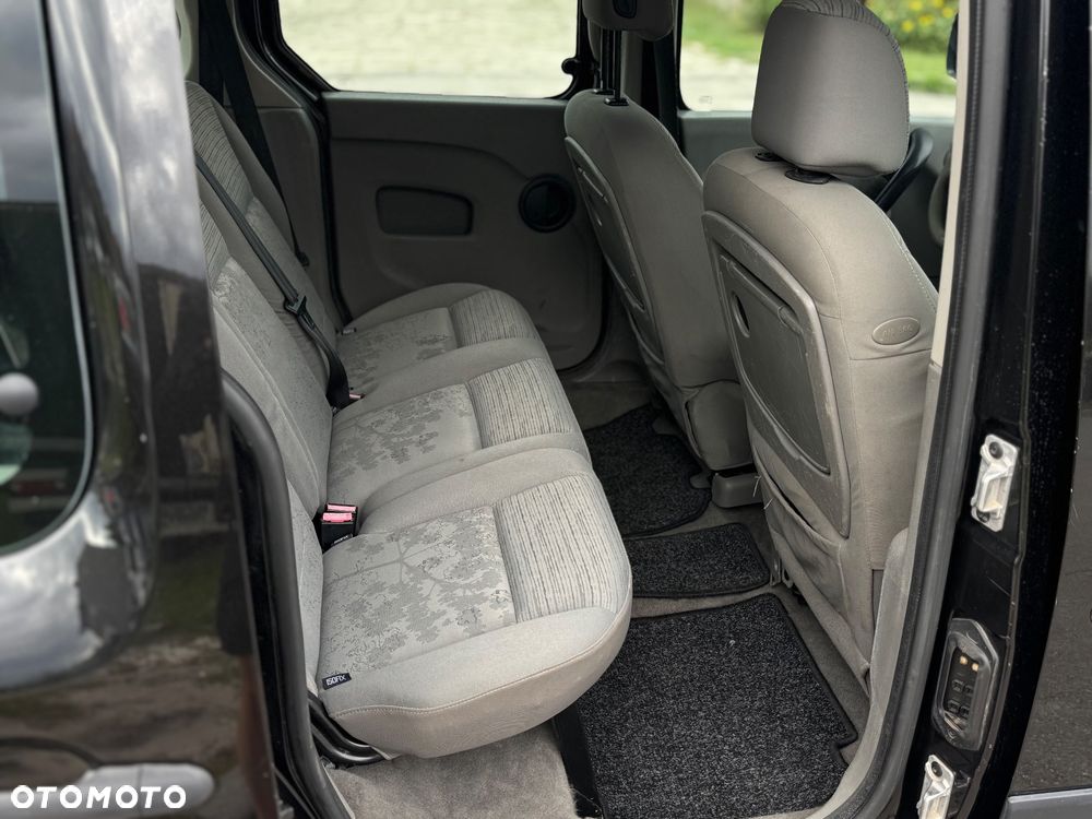 Renault Kangoo 1.6 16V 105 Authentique - 11