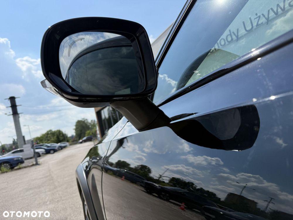 Volvo V90 Cross Country - 11