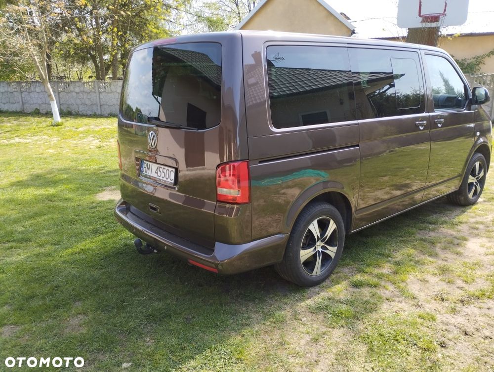 Volkswagen Multivan 2009 photo 5