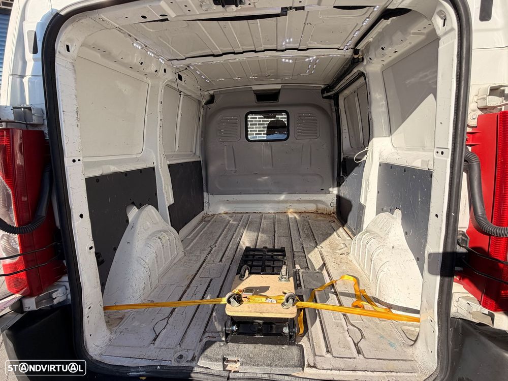Peugeot Expert 1.6 HDi - 13