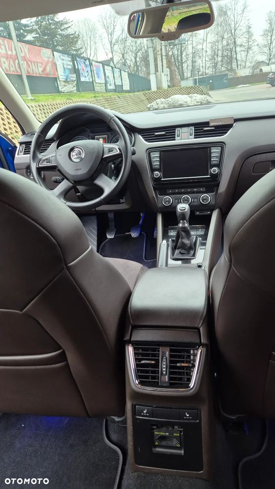 Skoda Octavia 2.0 TDI 4x4 L&K - 14