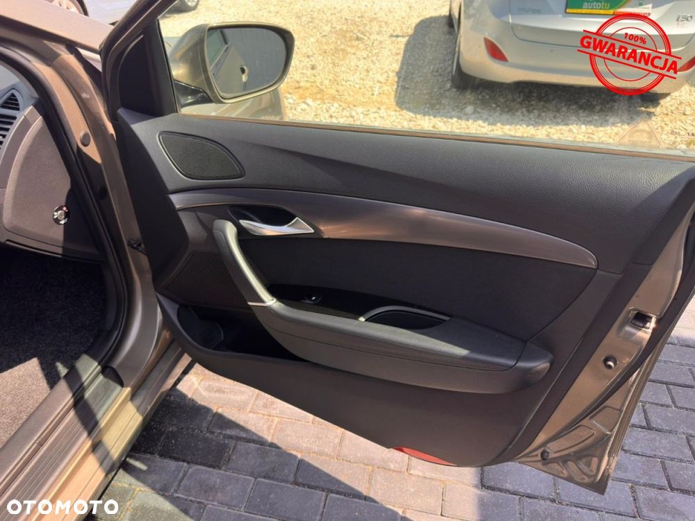 Hyundai i40 Kombi blue 1.6 Family+ - 34