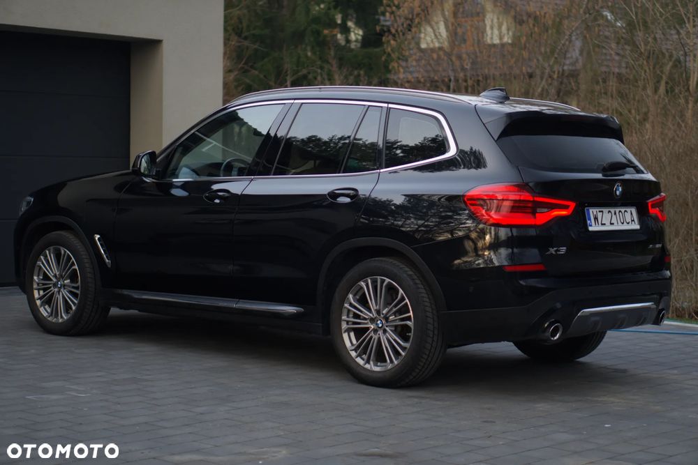 BMW X3 xDrive20d Luxury Line - 9