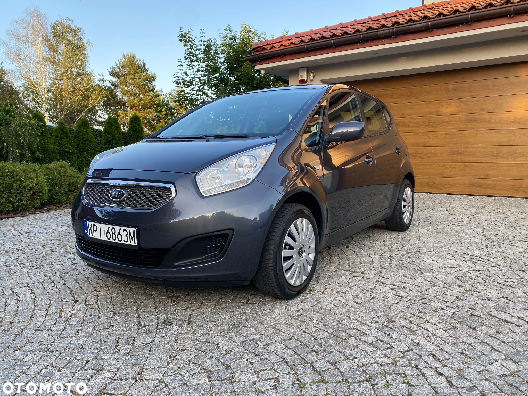 Kia Venga - 11