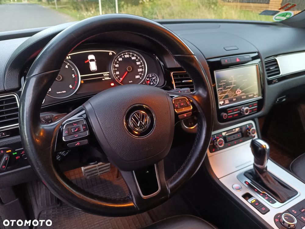 Volkswagen Touareg 3.0 V6 TDI SCR Blue Motion DPF Automatik Executive Edition - 23