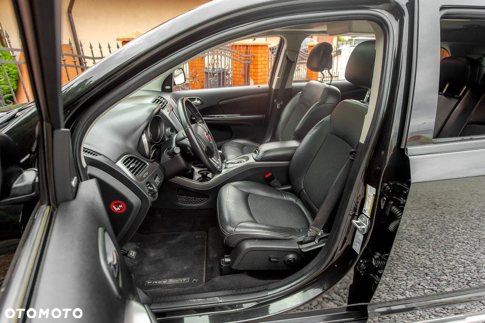 Fiat Freemont 2.0 Multijet Black Code AWD - 17