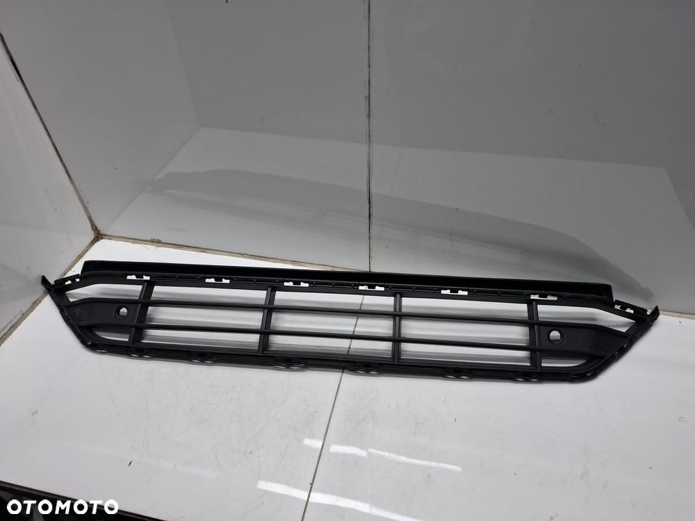 KRATKA ŚRODKOWA VOLVO XC90 II LIFT 19- 32345820 - 2