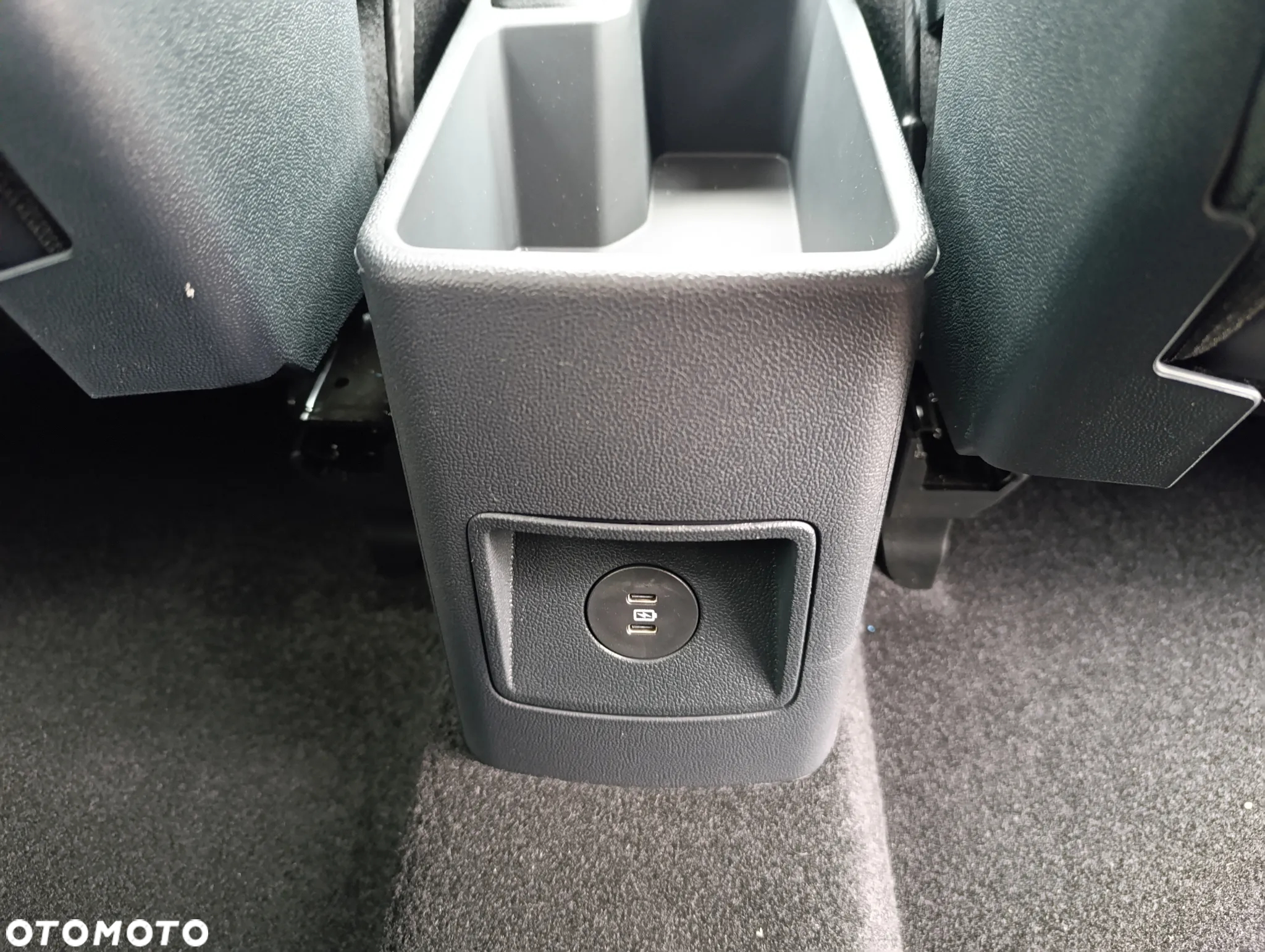 Ford Tourneo Courier 1.0 EcoBoost Active - 36