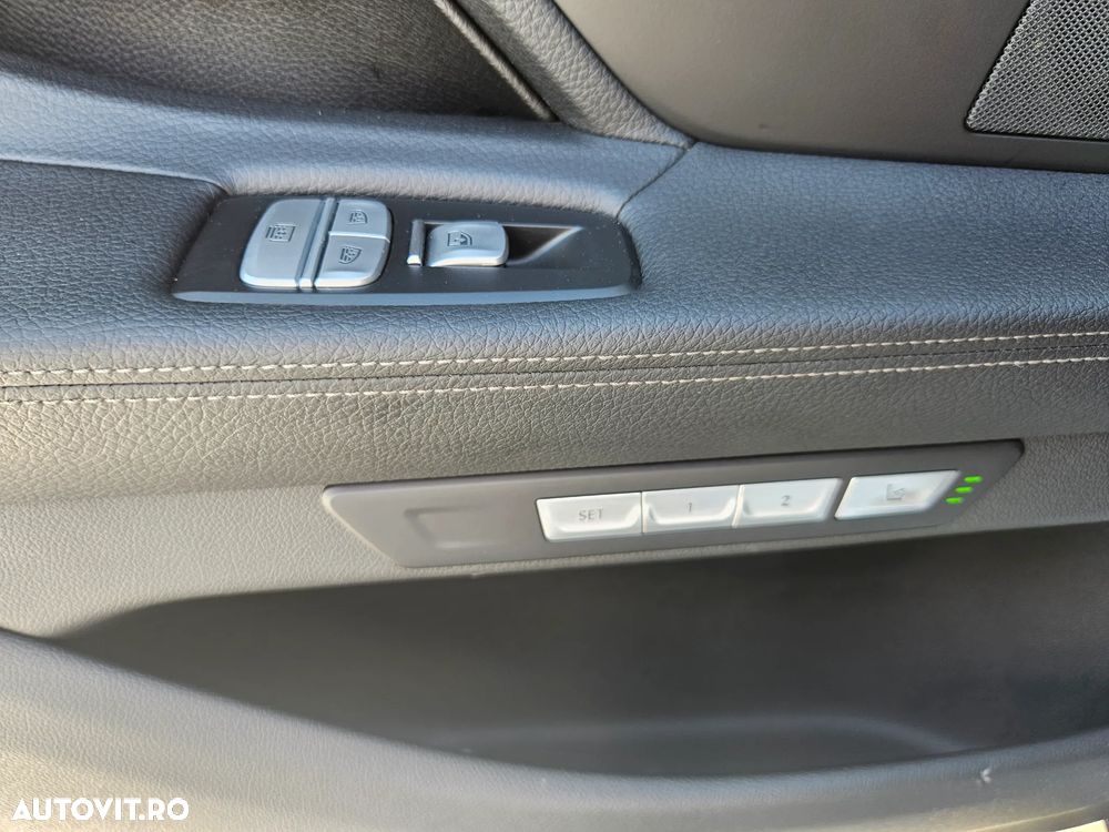 BMW Seria 7 740Li xDrive - 37