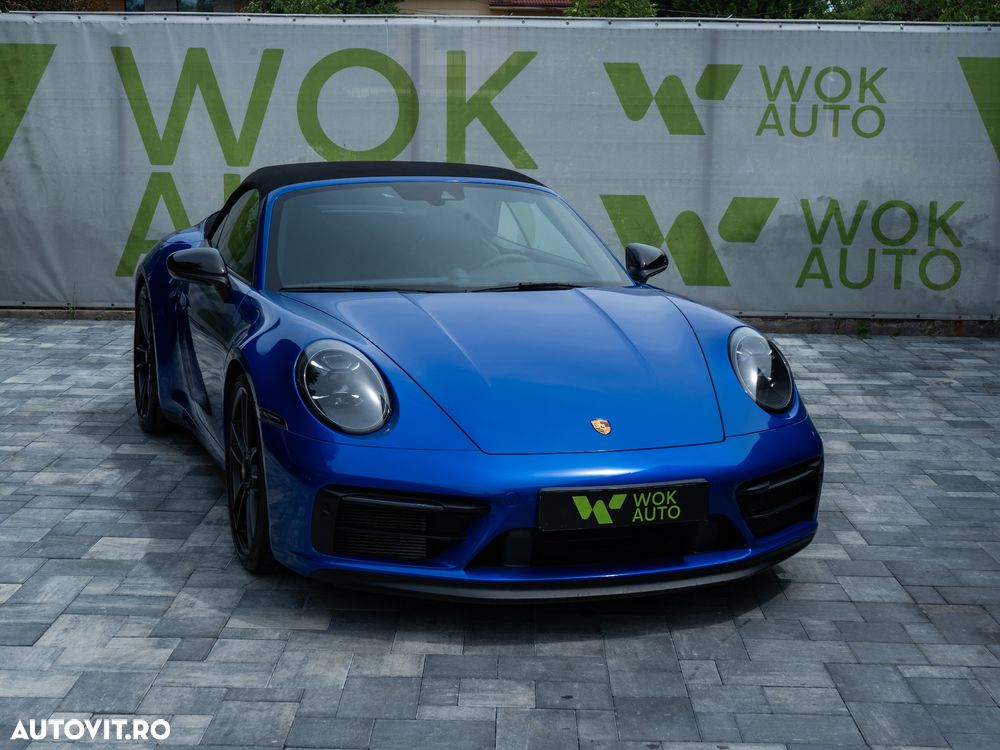 Porsche 911 4 GTS PDK - 2