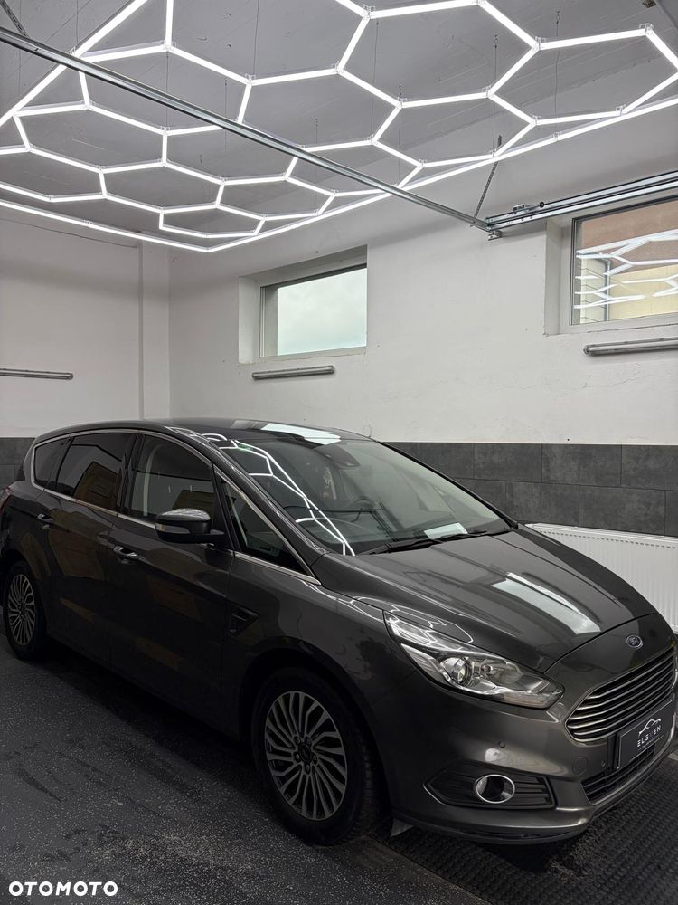 Ford S-Max 2.0 EcoBlue Titanium - 17