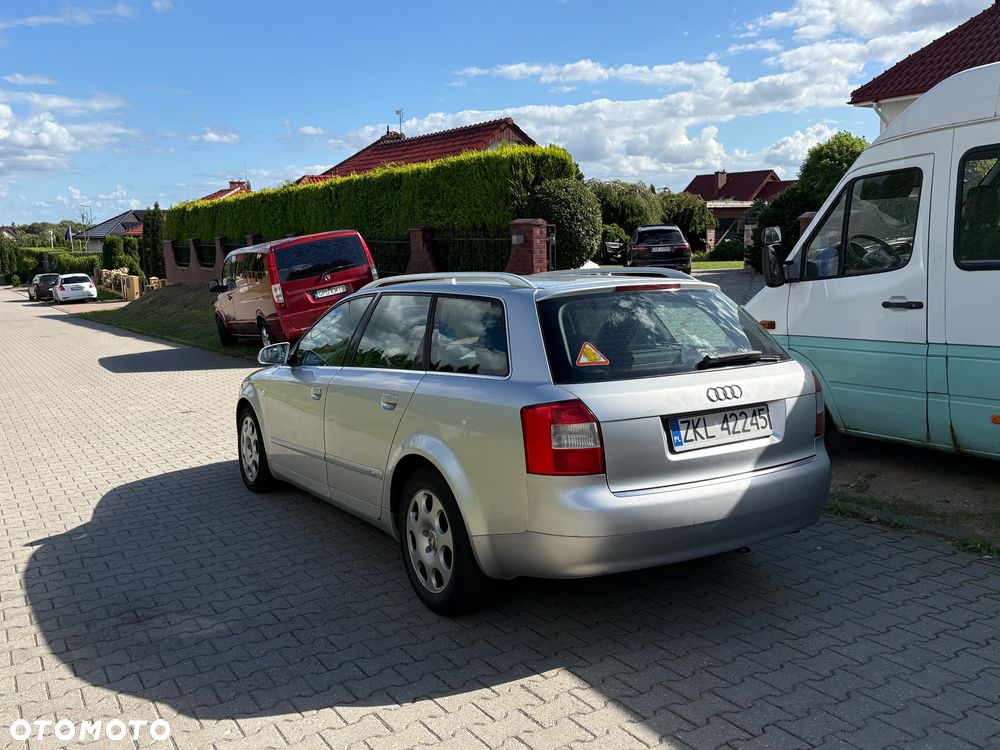 Audi A4 Avant 2.5 TDI - 14
