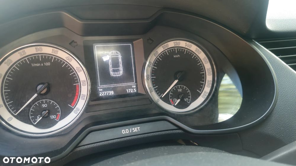 Skoda Octavia 1.6 TDI Style DSG - 11