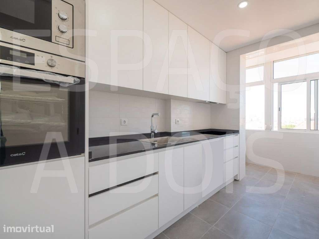 T3 Totalmente Remodelado | Nascente/Poente | 2 Varandas | Junto ao ... - Grande imagem: 2/53