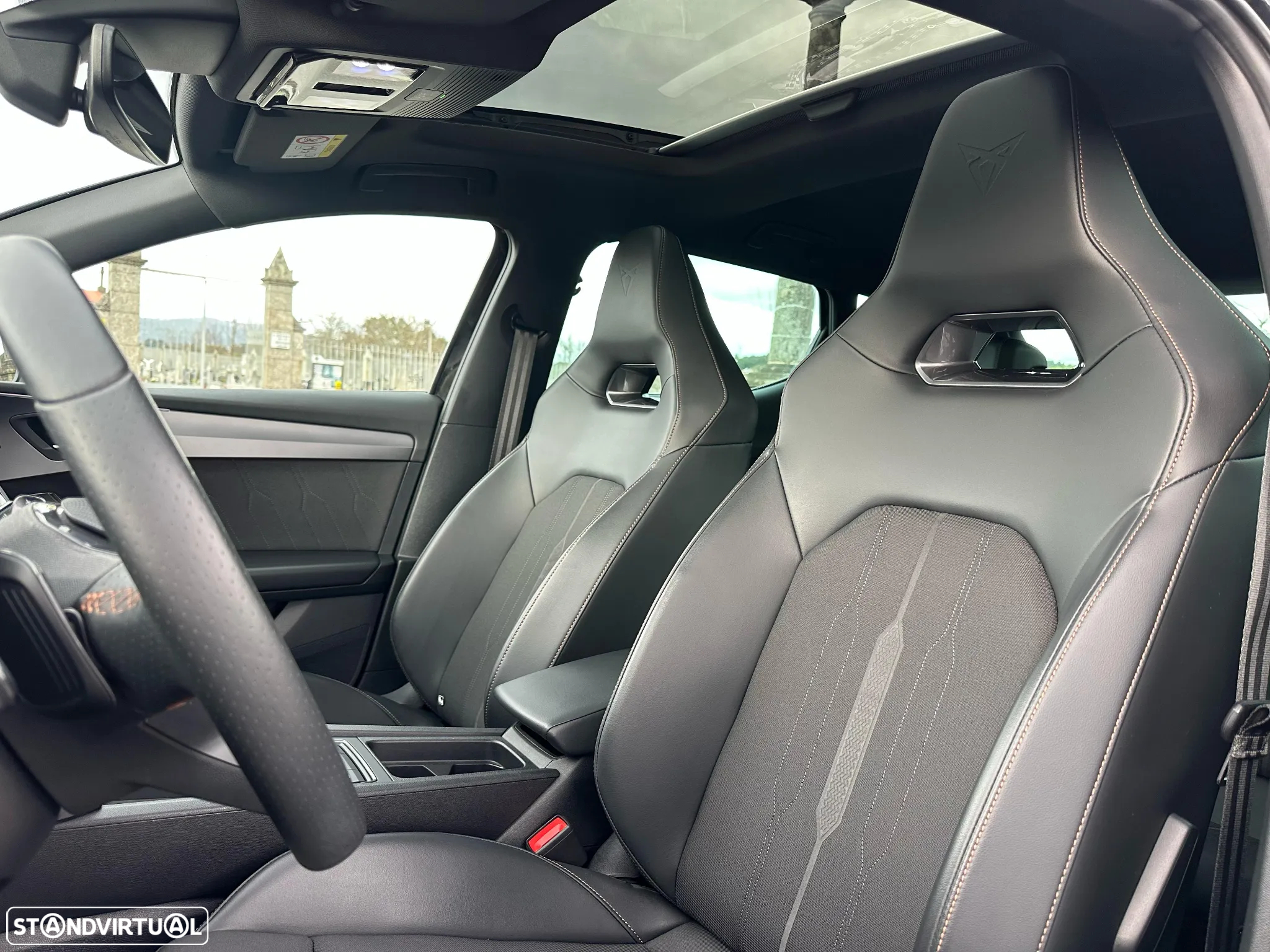 Cupra Leon 1.4 e-Hybrid DSG - 9