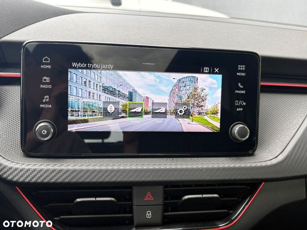 Skoda Kamiq 1.5 TSI Monte Carlo DSG - 25