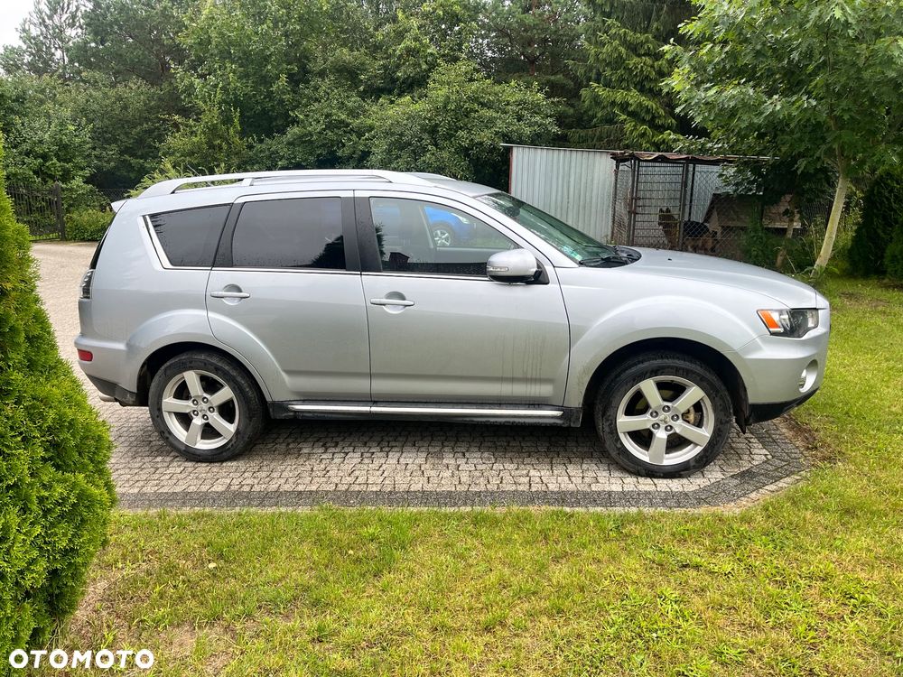 Mitsubishi Outlander 2.0 2WD - 2