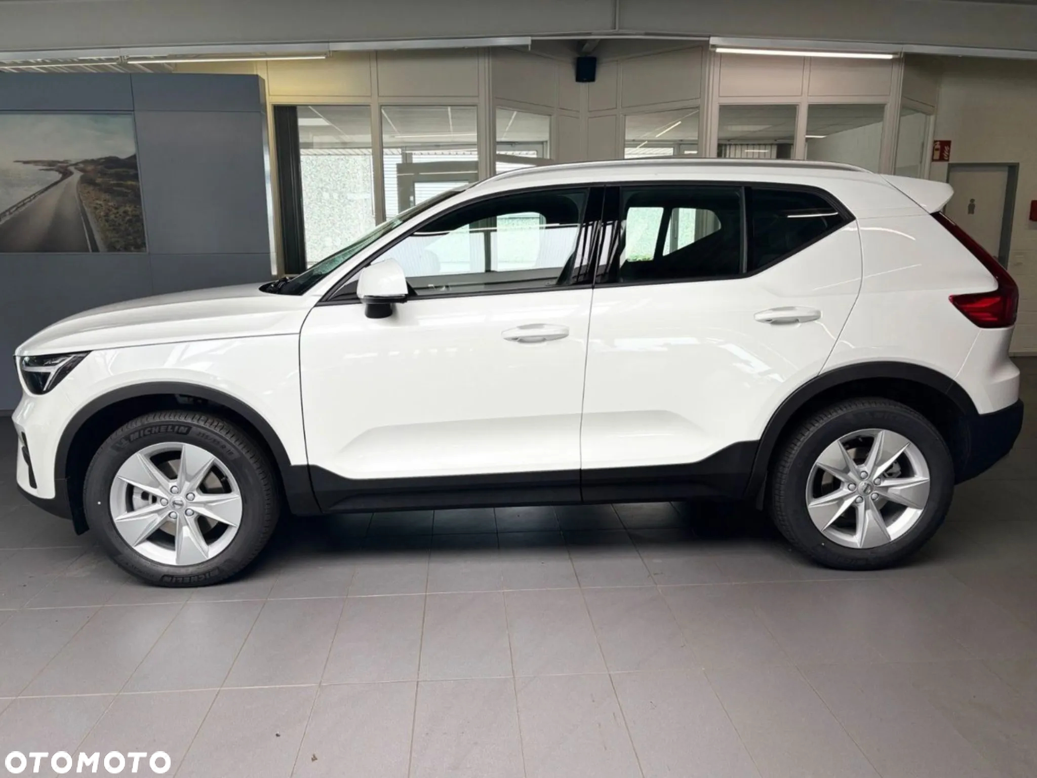 Volvo XC 40 B3 Core - 4
