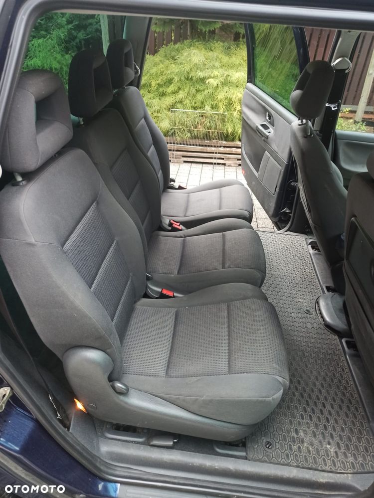 Volkswagen Sharan 1.9 TDI Comfortline - 7
